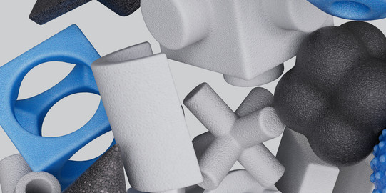 Styropor Figuren Styroporfiguren fliegen herum.