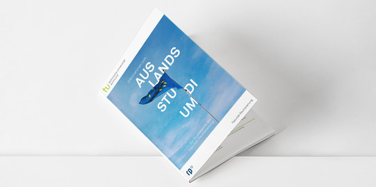 ERASMUS Broschüre Mockup einer Broschüre