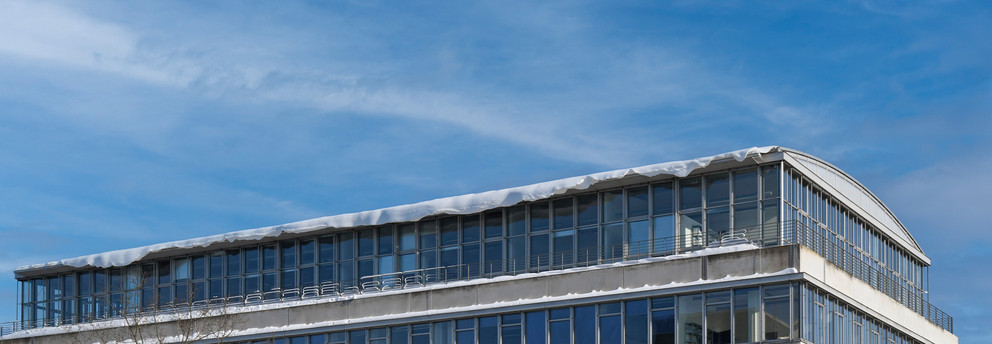 Geschossbau 3 Winter Das Geschossbau 3 mit Schnee.