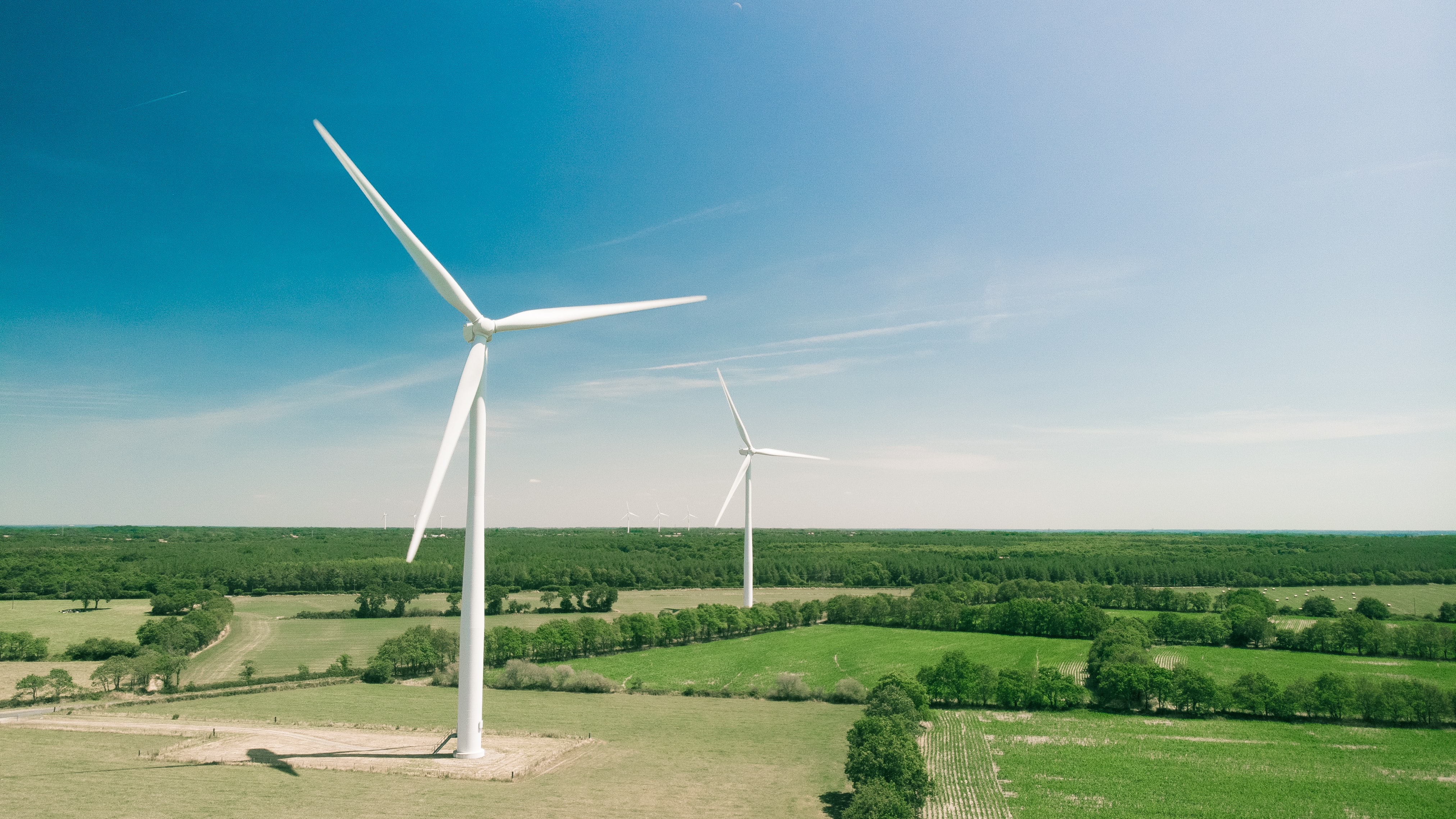 Windräder (Modul 20) Windräder an Grünlandschaft